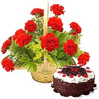 Graceful 12 Gerberas Bouquet with Cake